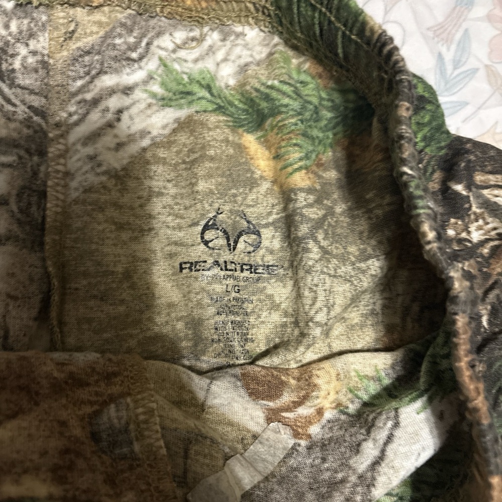 Realtree Green and Brown Cargo Pants - Picture 2 of 2